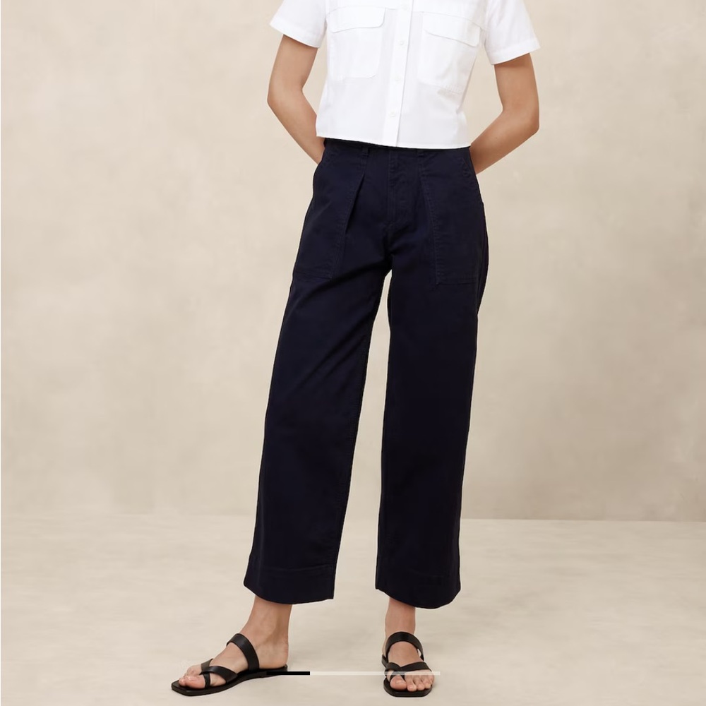 AUTHENTIC CHINO BARREL PANT Banana Republic